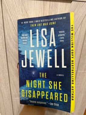 The Night She Disappeared by Lisa Jewell